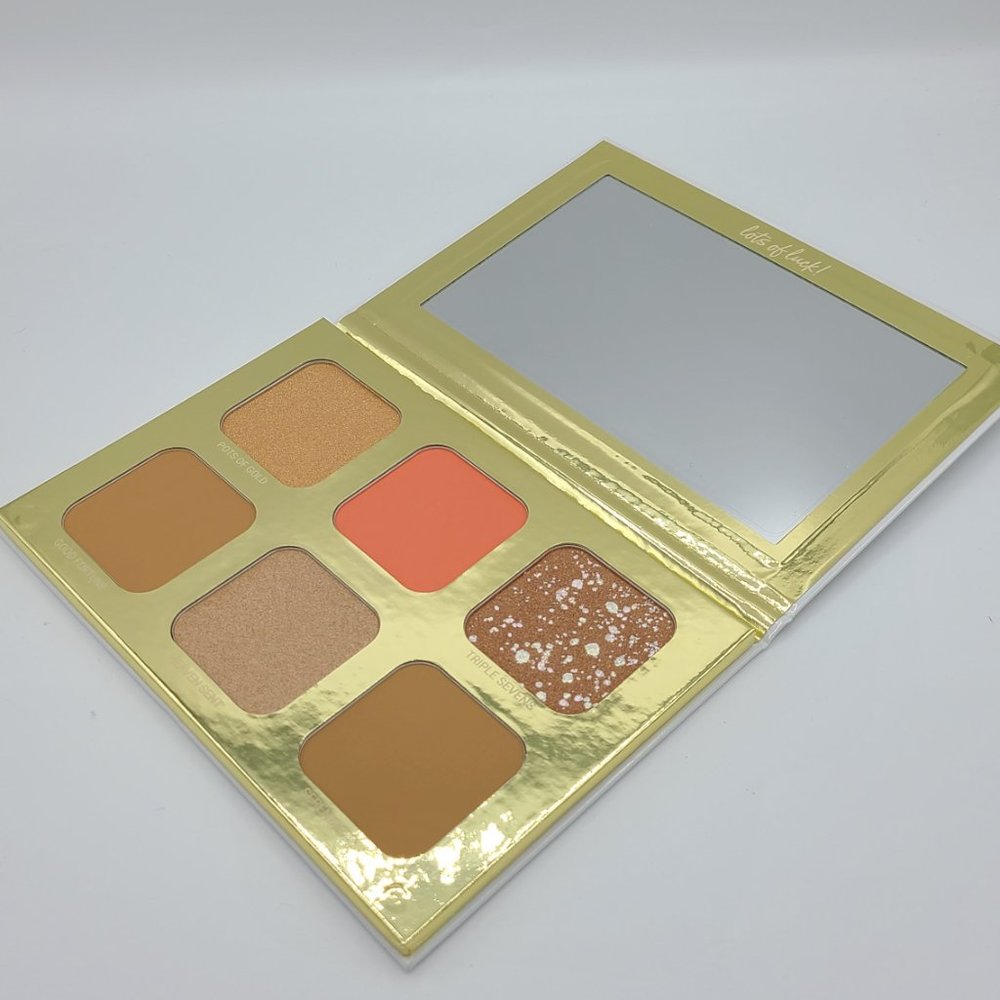True & Luscious Lucky Glow Bronze & Highlight Palette NEW W BOX